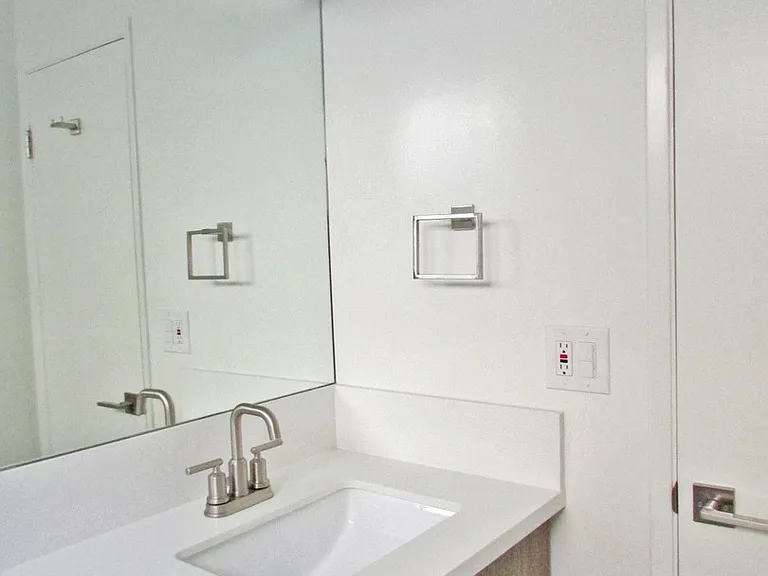 11511 Rochester Ave #11 — Photo 18