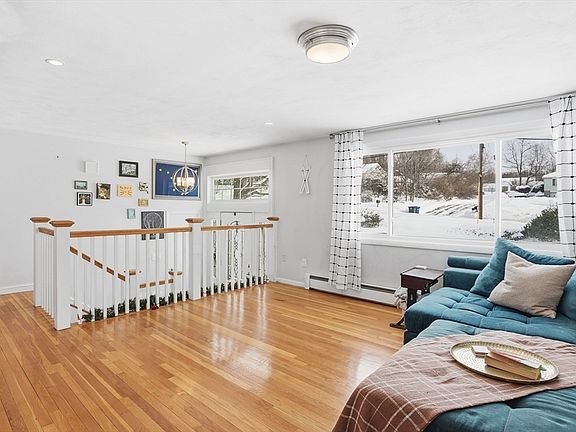 5th image of 49 Lawrence St
