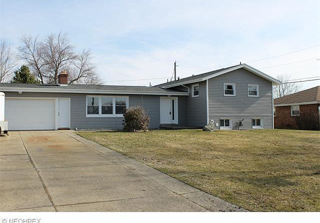 1st image of 4504 Woodridge Dr