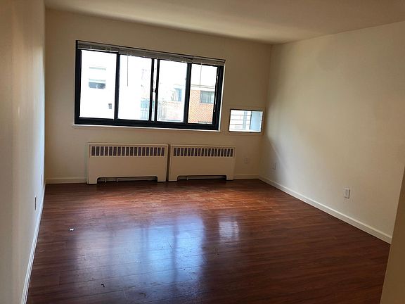 3rd image of 123 N Kensico Ave #3-A