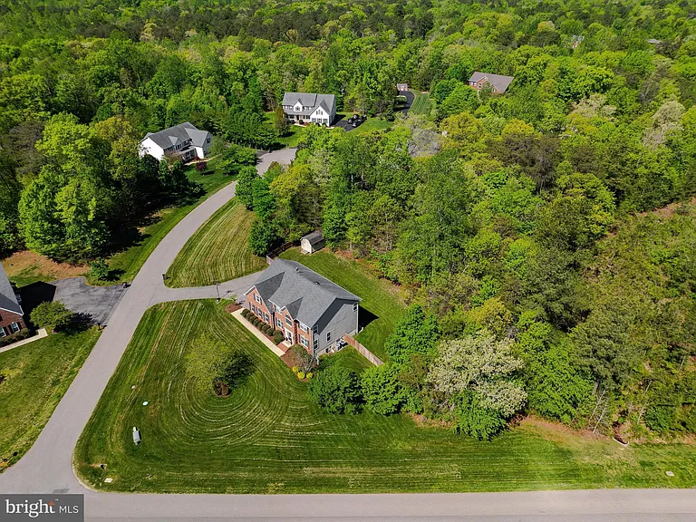23017 Holloway Ct — Photo 60