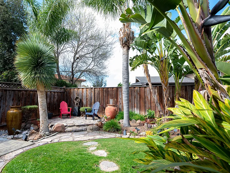783 Foothill Dr — Photo 30