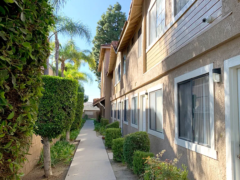 5831 Kingman Ave #O — Photo 4