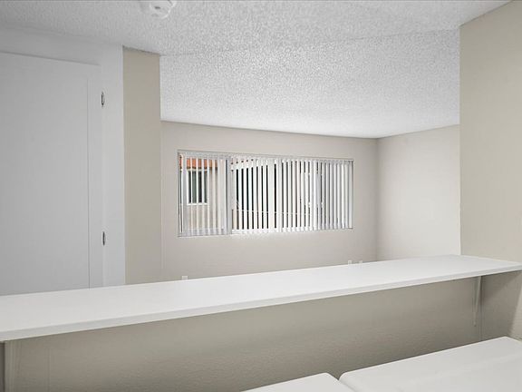 5th image of 630-690 Robinhood Dr #127
