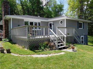 5371 Fox Rd, Farmington, NY 14425