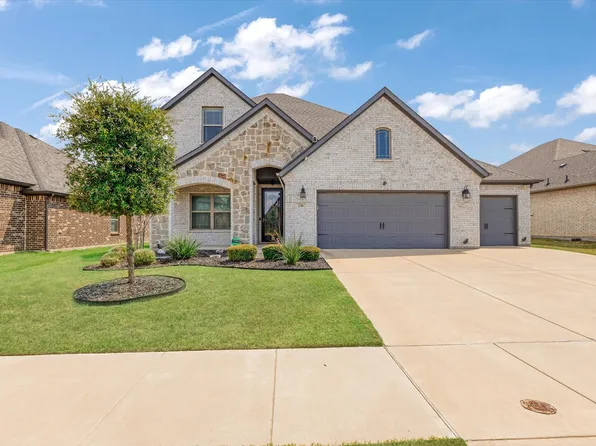 236 Lillian Ln, Waxahachie, TX 75165