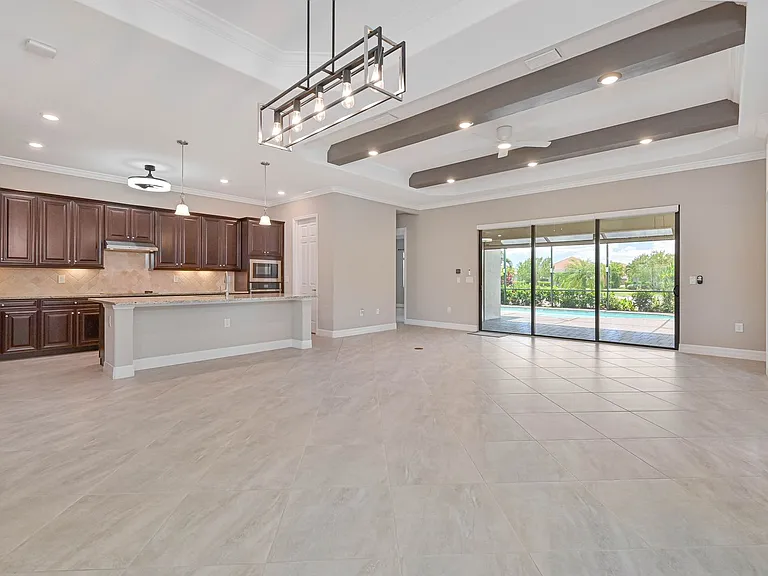 28076 Foxrock Ct — Photo 17