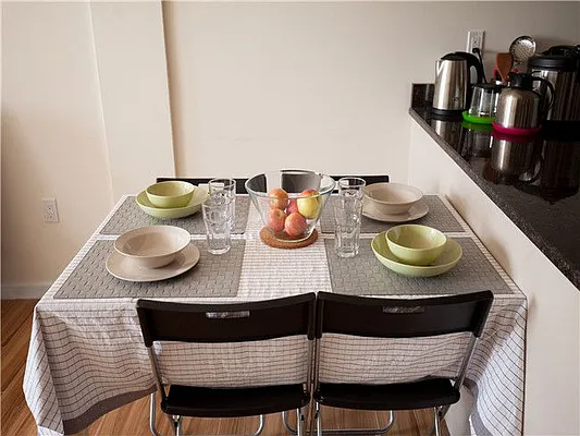 Rented by 18 REALTY | media 69