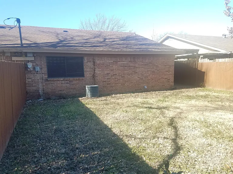 618 Billie Ruth Ln — Photo 30