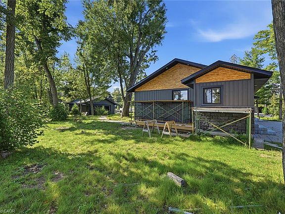 2nd image of 2324 Salmon Bay Rd