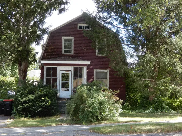 39 Baker St, Foxboro, MA 02035