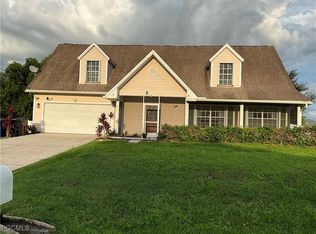 804 Yvonne Ave N, Lehigh Acres, FL 33971