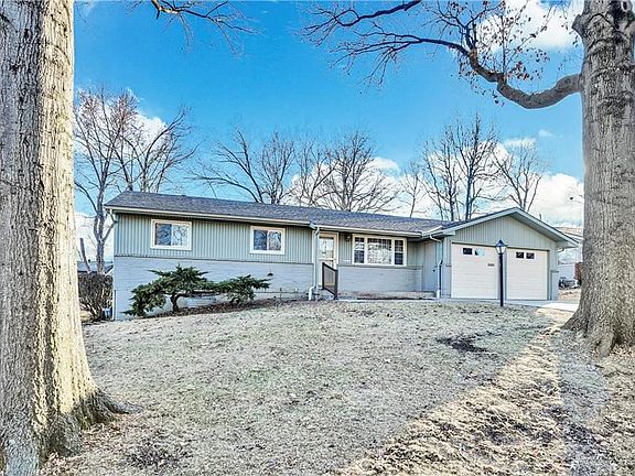 2nd image of 1703 NE 68th Pl