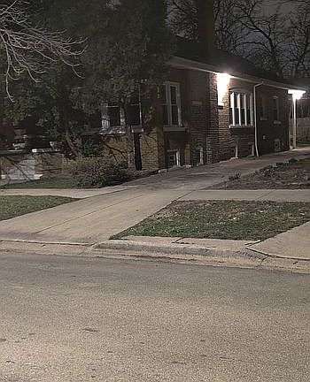 3rd image of 7940 S Oglesby Ave