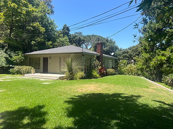 5th image of 3117 Oakcrest Dr