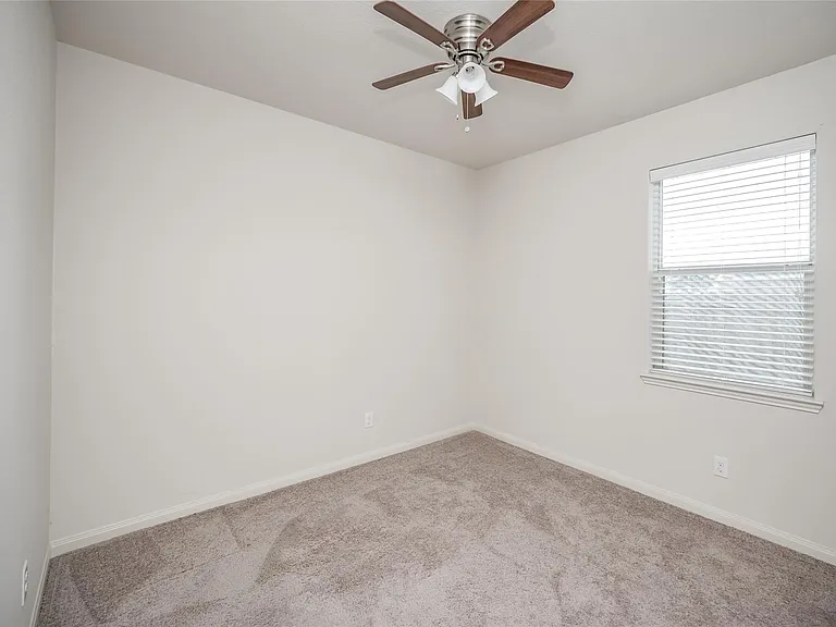 7106 Montclair Peak Ln — Photo 15