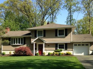 80 Castles Dr, Wayne, NJ 07470