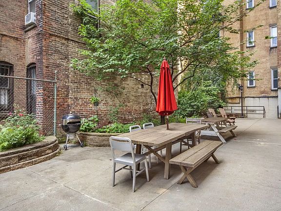 5th image of 55 Pineapple St APT 7H