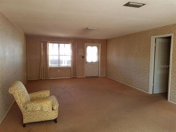 3rd image of 2934 Carolina Ave