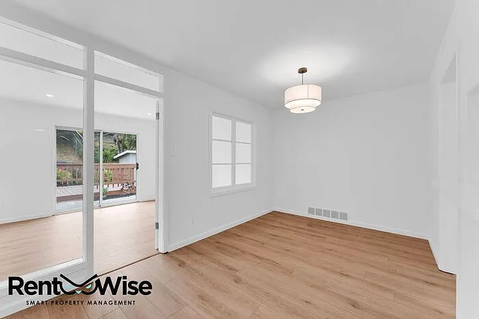 110 Cuesta Dr — Photo 20