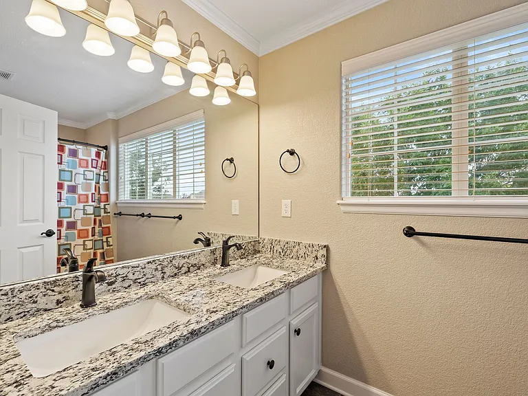 2603 Thoreau Dr — Photo 11