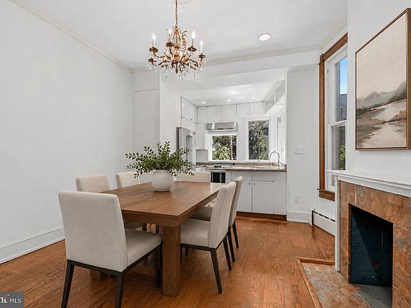 5th image of 3044 Cambridge Pl NW