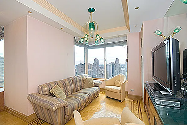 Sold by Trump International Realty | media 12