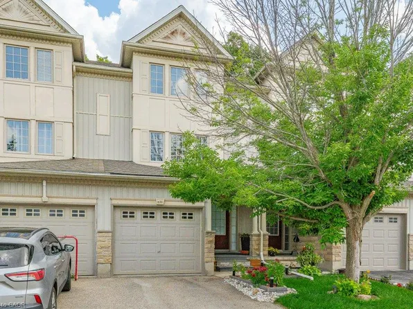 110 Activa Ave #E33, Kitchener, ON N2E 4K4