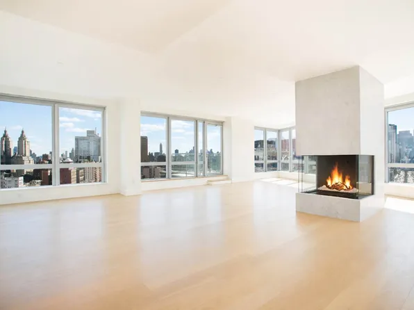 212 West 72nd Street image 1 of 12