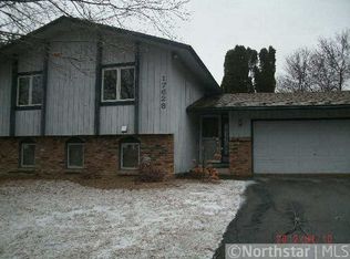 17628 Weaver Lake Dr, Maple Grove, MN 55311