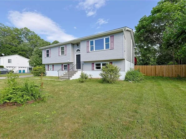 4 Stanley Lane, Wappingers Falls, NY 12590