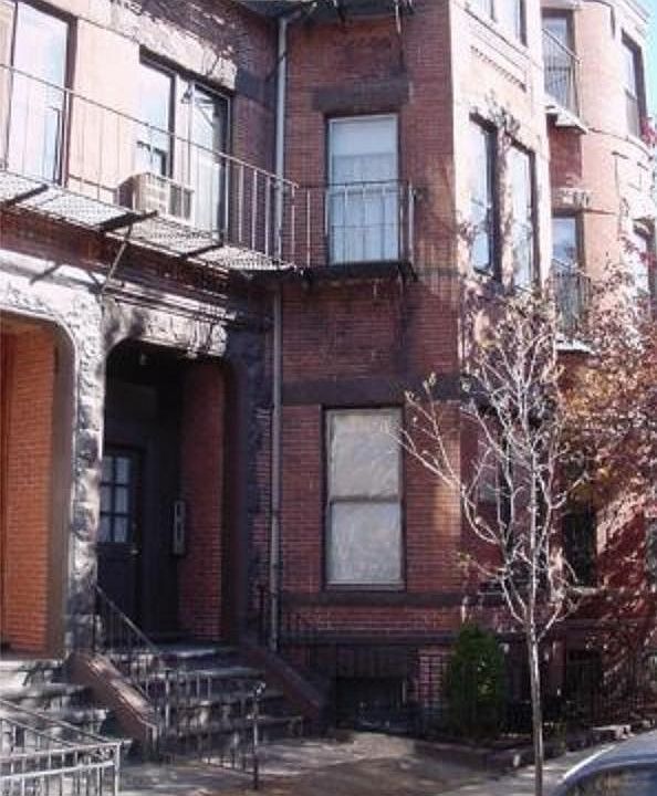 2nd image of 28 Cumberland St #4N