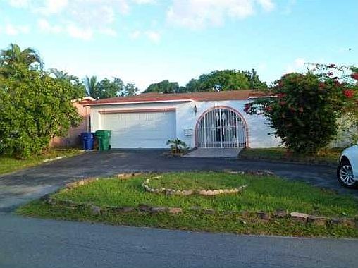 1st image of 8457 Long Acre Dr