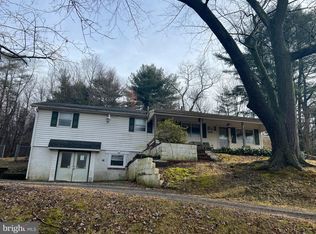 1420 Manor Rd, Coatesville, PA 19320