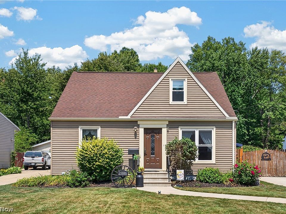 1st image of 23888 Lucille Dr