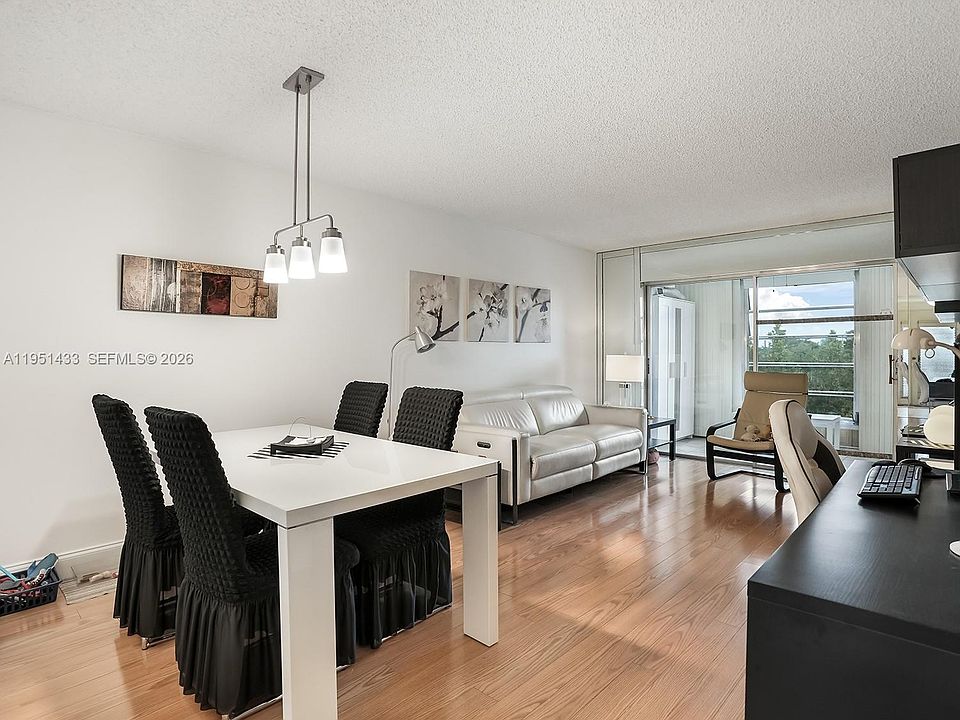 1st image of 9370 Sunrise Lakes Blvd APT 308