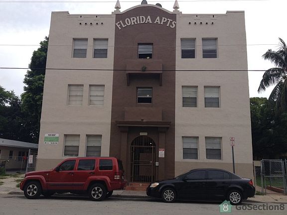 5th image of 1050 NW 2nd St APT 1