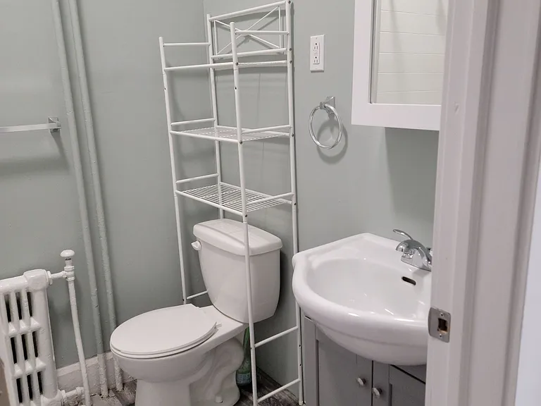 18 Walton St #2 — Photo 8