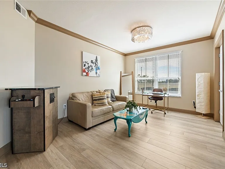 2825 Palm Beach Blvd #401 — Photo 30