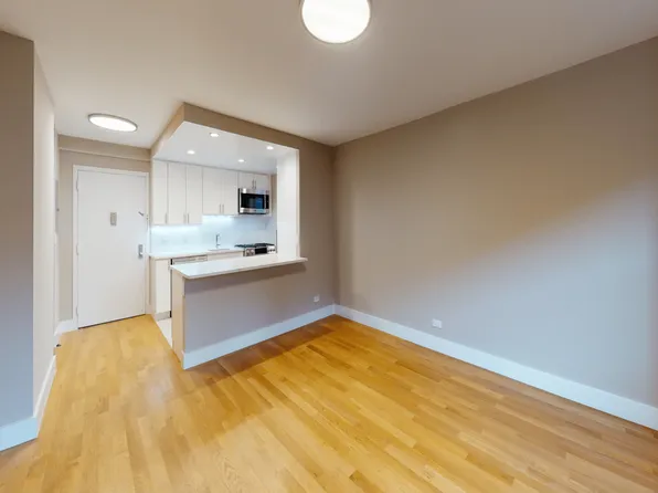 310 Greenwich Street image 1 of 13
