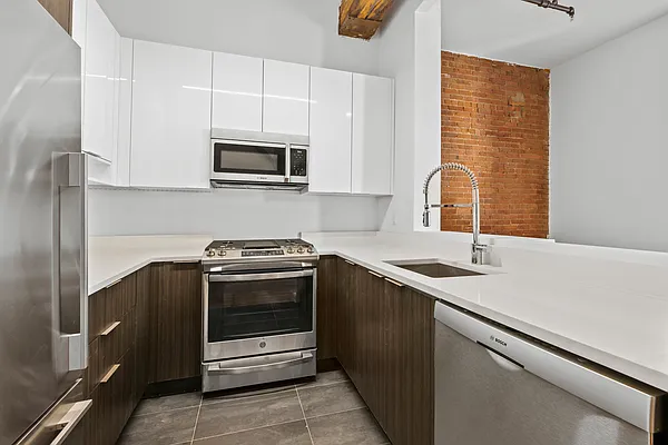 Rented by Corcoran | media 2