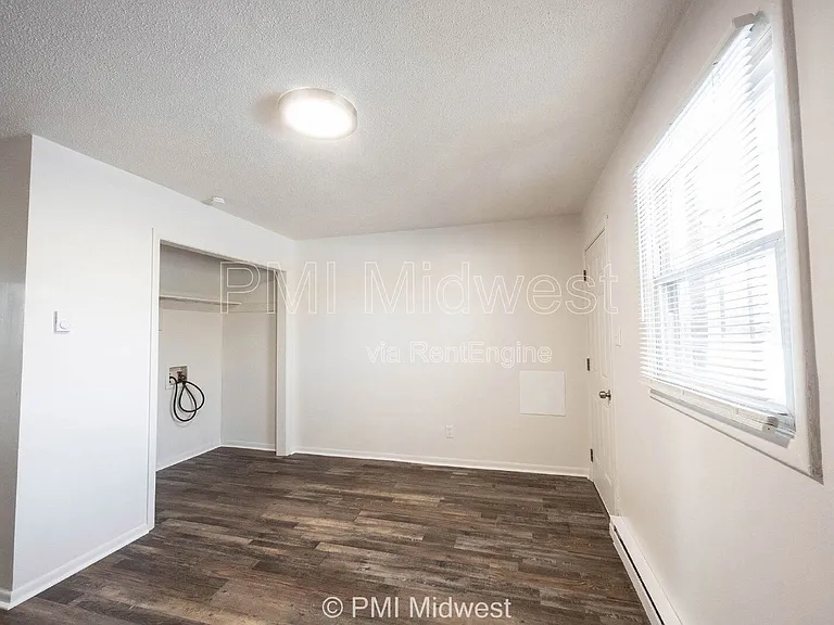 570 W US Highway 52 #8B — Photo 7