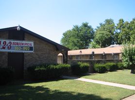 432 438 E. Harrison - 1,2,3 Bedroom Apartments by Missouri State University(MSU)