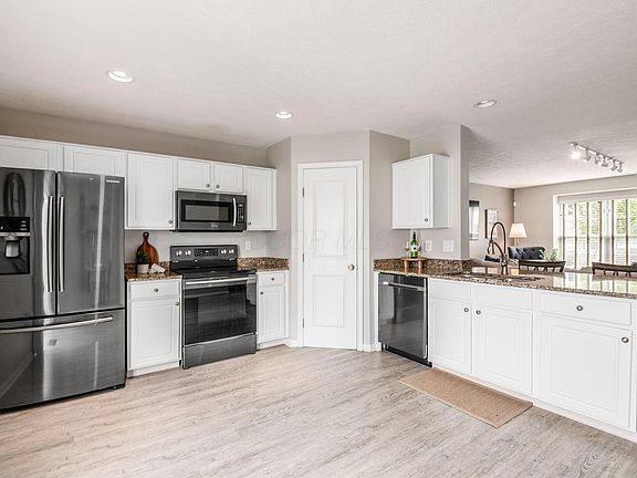 4th image of 6206 Needletail Rd #66