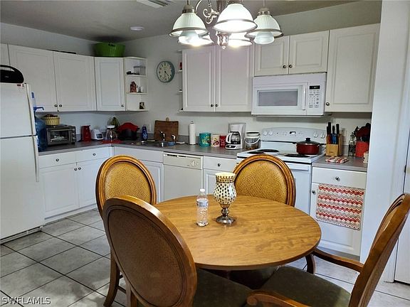 3rd image of 4737/4739 28th St SW #4739-SW