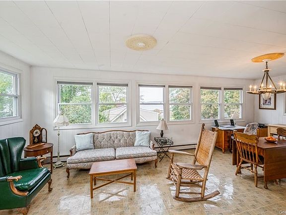 3rd image of 89 Church St Unit 1