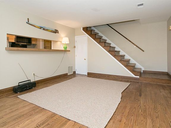 5th image of 7700 W Glasgow Pl APT 9B