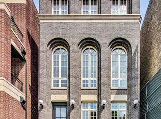 2049 N Clifton Ave #1, Chicago, IL 60614