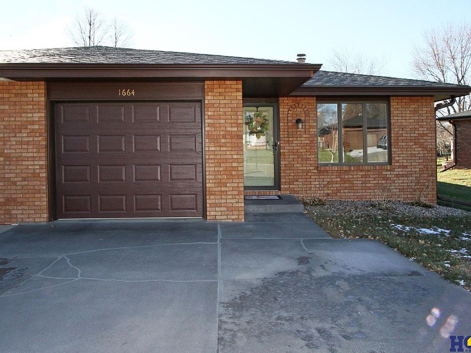 1st image of 1664 Eastridge Ave