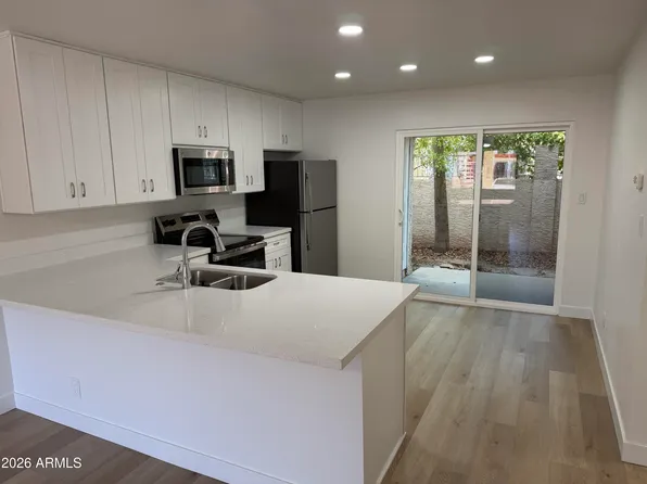 510 W University Dr Unit 103, Tempe, AZ 85281